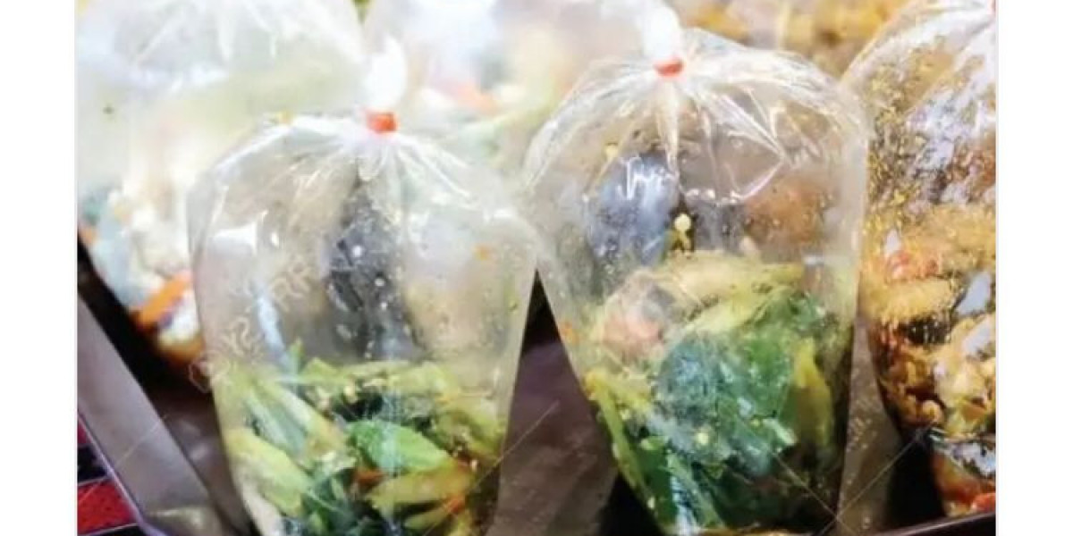 SHIFT FROM PLASTIC TO PAPER: CHANGING DYNAMICS OF FOOD PACKAGING AT NIGERIAN PARTIES