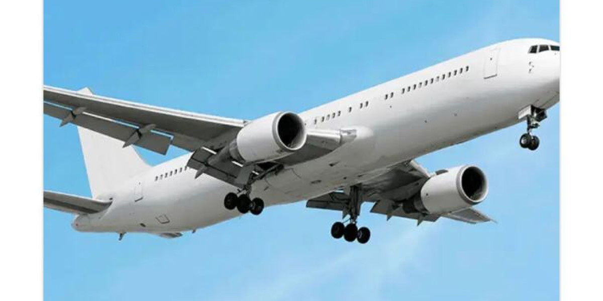 UNITED NIGERIA AIRLINES FLIGHT ENCOUNTERS AQUAPLANING SCARE IN LAGOS AMID HEAVY RAINFALL