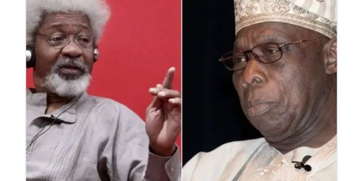 Wole Soyinka Playfully Mocks Obasanjo's Interaction with Traditional Rulers