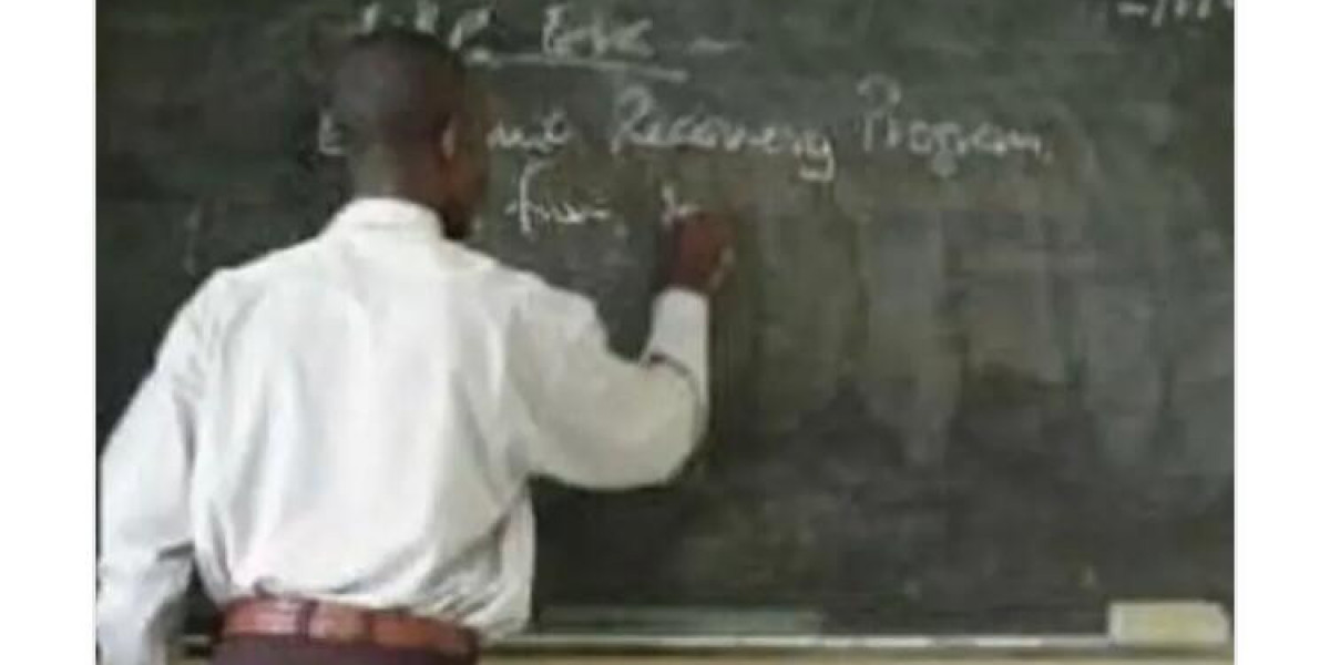 ADDRESSING NIGERIA'S EDUCATION CHALLENGES: ENHANCING CURRICULUM, TEACHERS, AND FACILITIES
