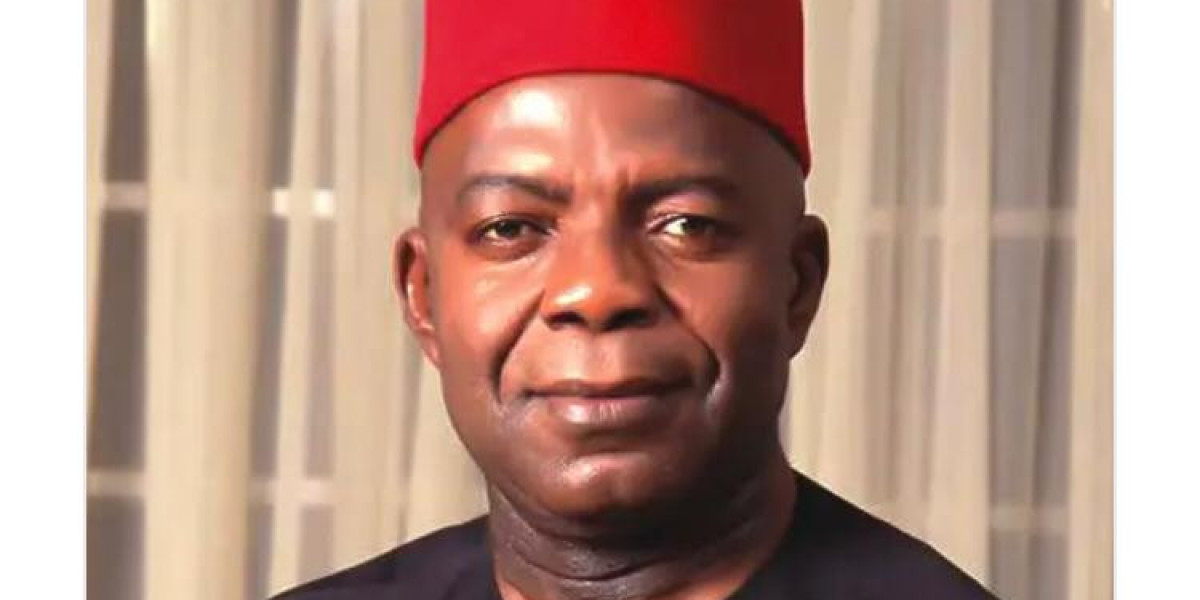 GOVERNOR ALEX OTTI RECEIVES PRAISE FOR AWARDING RECONSTRUCTION OF PORT HARCOURT ROAD IN ABA TO JULIUS BERGER