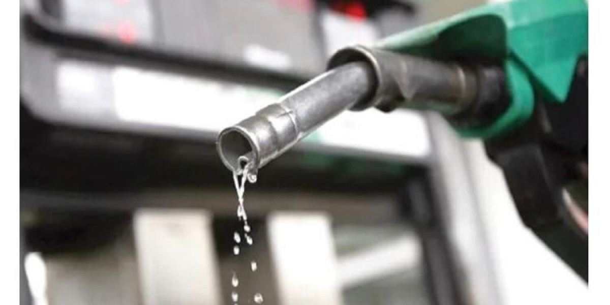 Nigerian National PETROLEUM COMPANY'S MONTHLY SPENDING ON PETROL IMPORTS REACHES N843 BILLION