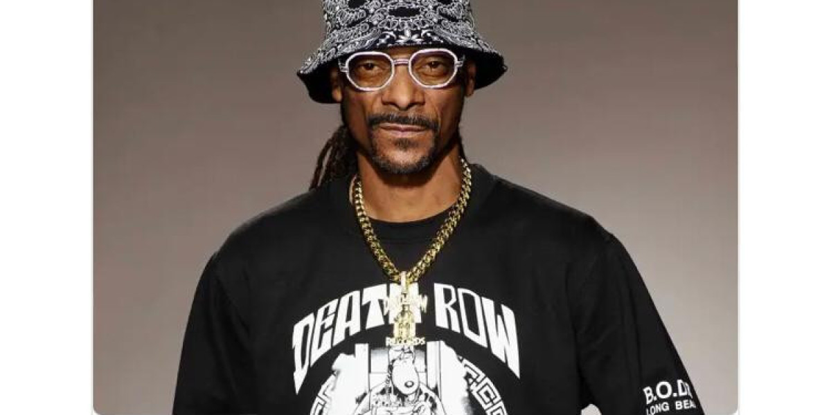 SNOOP DOGG ANNOUNCES DECISION TO QUIT SMOKING AFTER FAMILY DISCUSSION