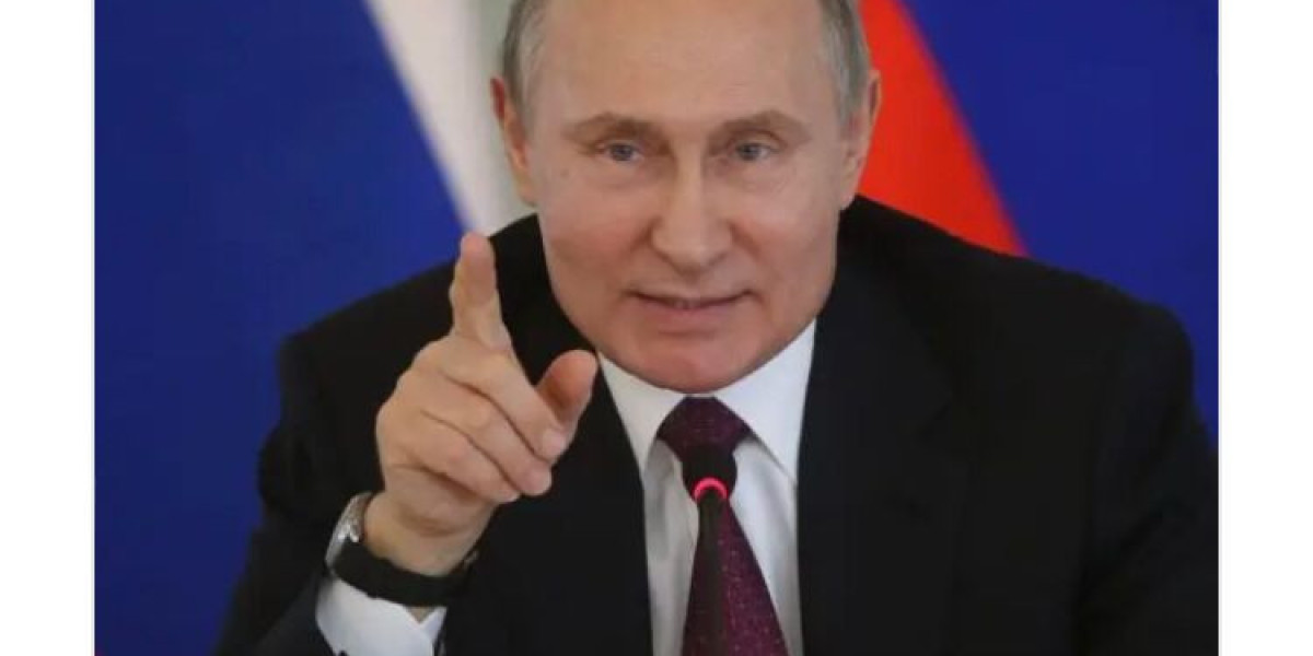 VLADIMIR PUTIN'S ANNOUNCES RE-ELECTION BID AMID CONTROVERSY AND INTERNATIONAL TENSIONS