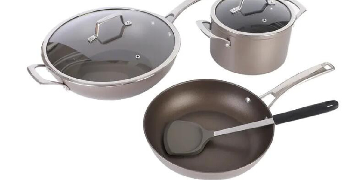 What is the charm of Pressure cookware pans?