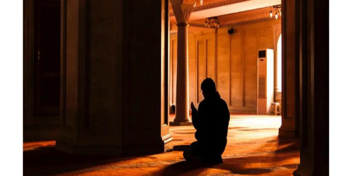 The Virtue of Patience: Fasting and Self-Discipline in Ramadan