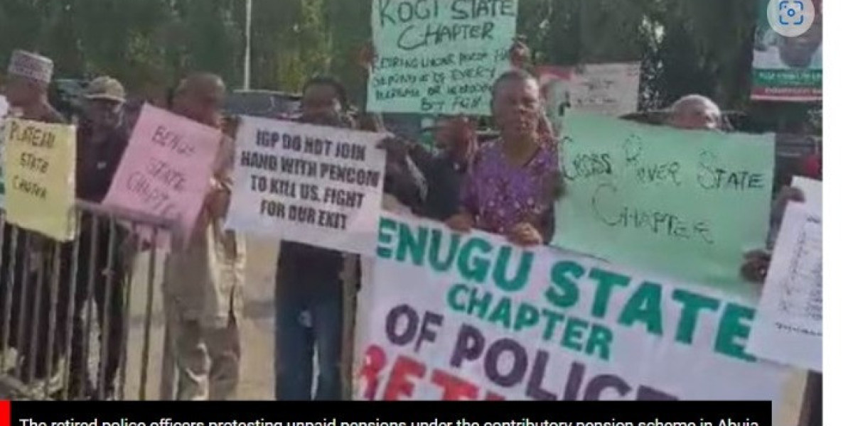Retired Nigerian Police Officers Protest Unpaid Pensions, Demand Reform