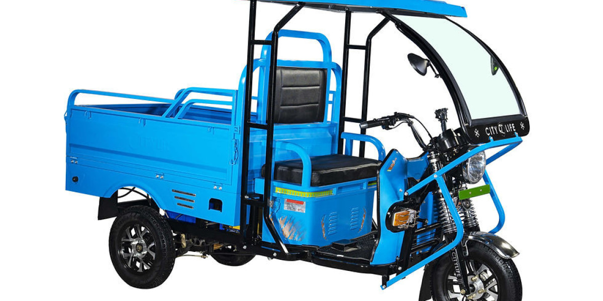 City Life EV Loader Electric Rickshaw in Delhi India