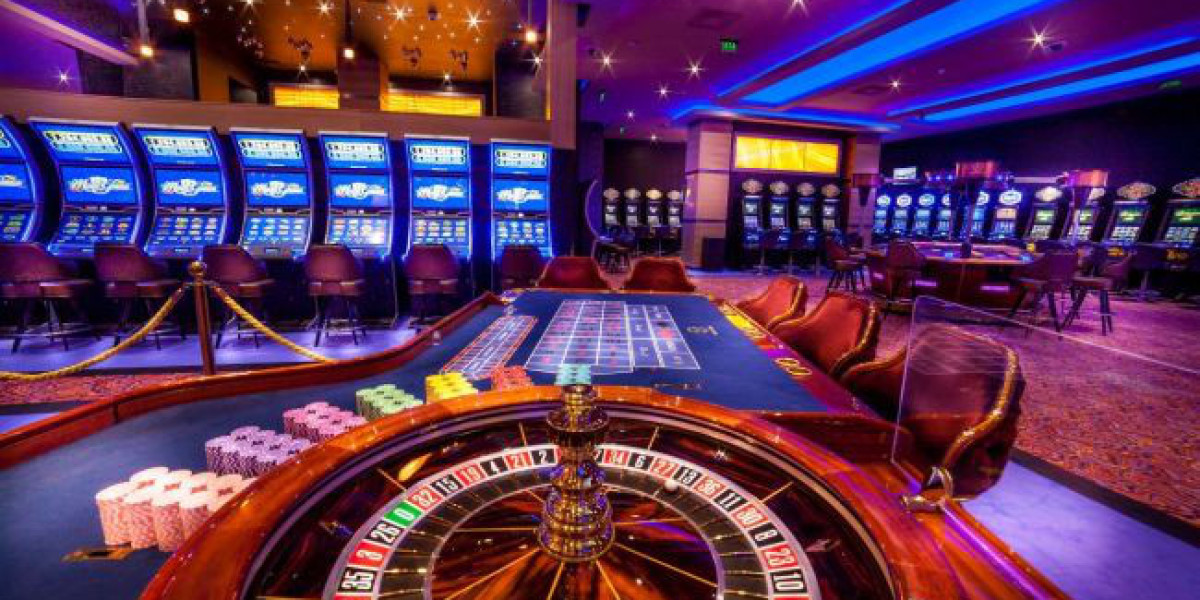 Exploring the History of Gambling and Online Casino Slot Machines