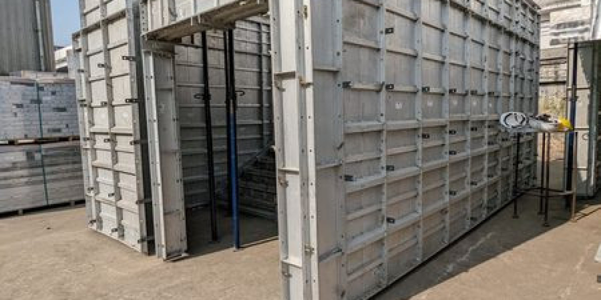 Kicker in Mivan Shuttering – BSL Scaffolding Ltd