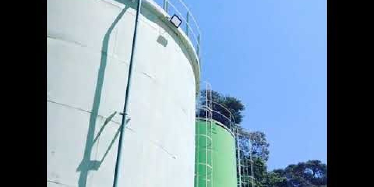 "5000-Gallon Water Tank: Secure Your Water Supply Today"