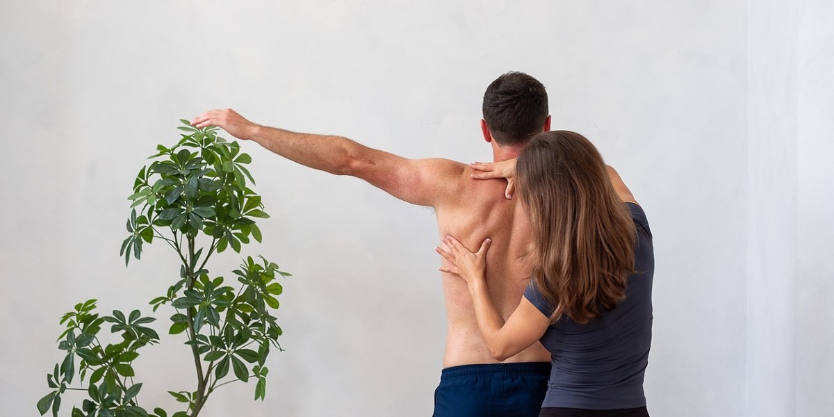 Physiotherapy and Sports Massage in Mayfair: Your Path to Pain Relief and Recovery