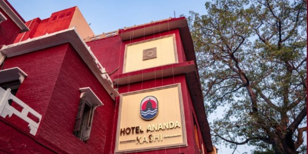 Hotel with Parking in Varanasi