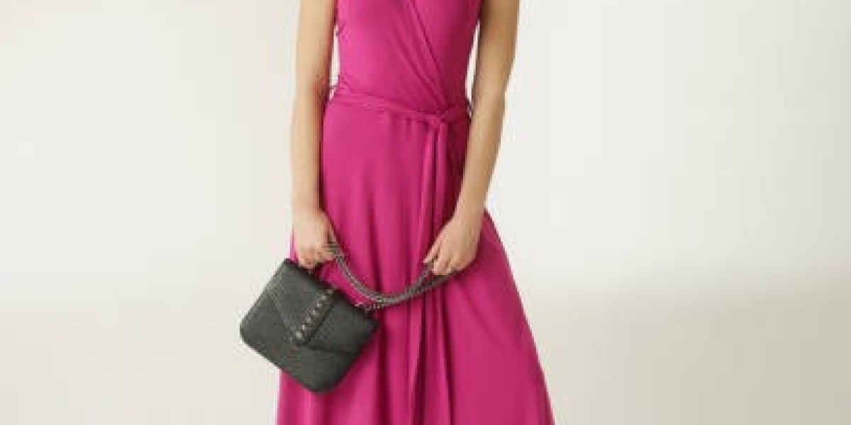 The Elegance and Versatility of Maxi Dresses for Women