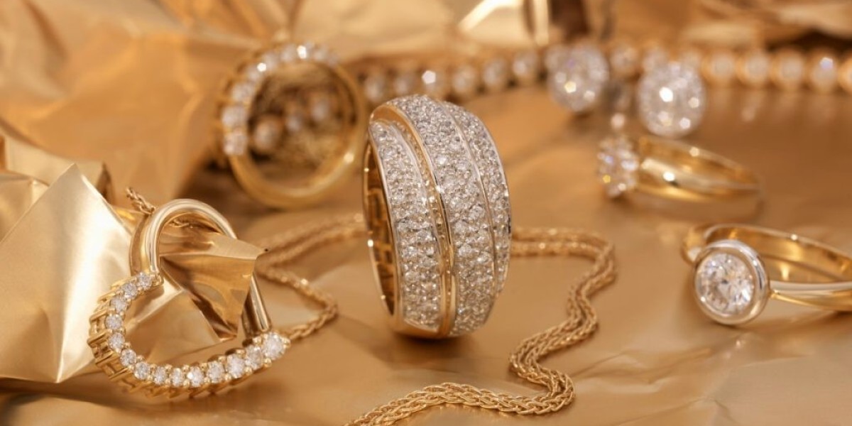 The Luxury Jewelry Market Market Size Trends And Growth Analysis