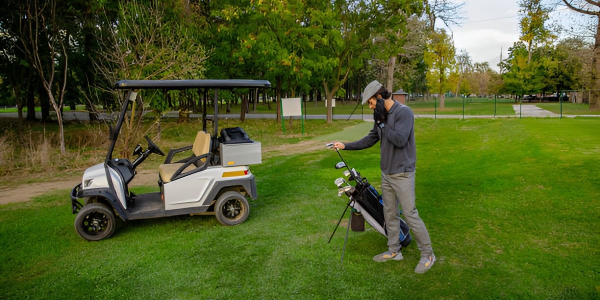 Golf Cart Etiquette on the Course: Rules Every Golfer Should Know