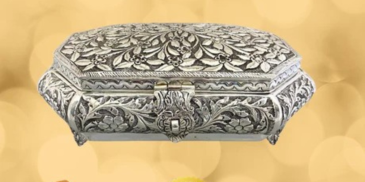 Discover the Elegance of a Silver Dry Fruit Box by Ijuels – Perfect for Gifting and Personal Use