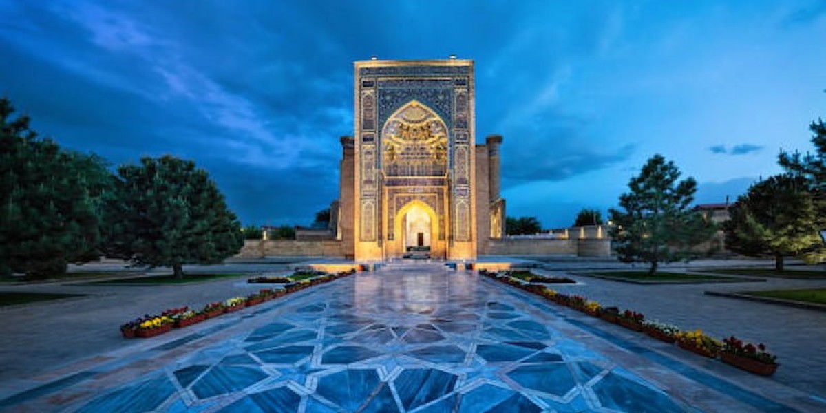 Top 10 Incredible Landmarks in Uzbekistan