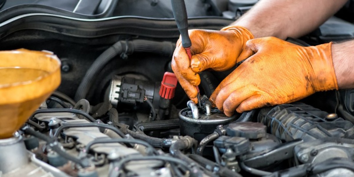 Car Mechanic Training Program: Hands-On Skills for Beginners