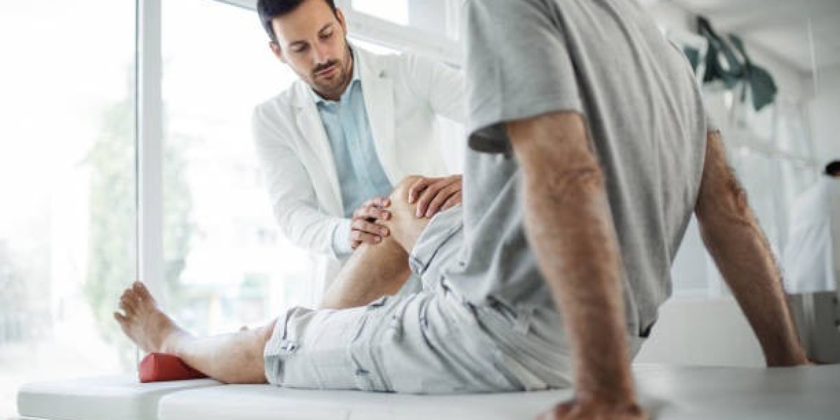 Knee Pain Physical Therapy: How Greenville Physical Therapy Can Help You.