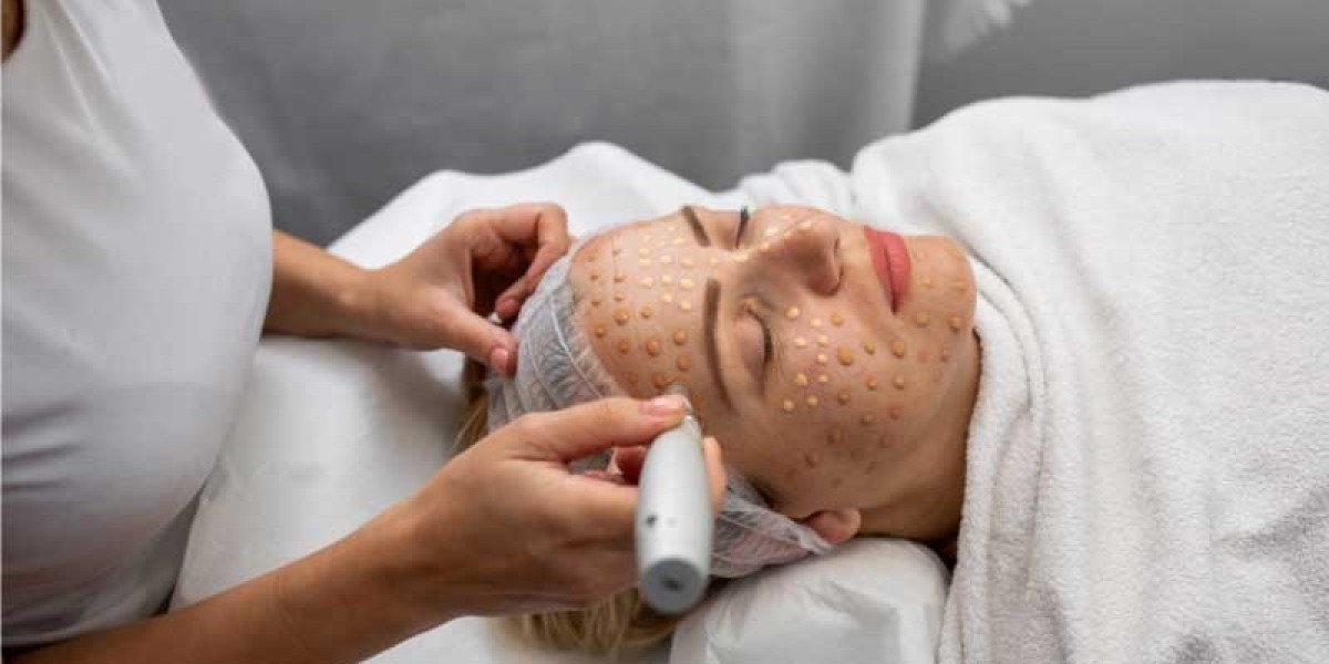 The Pros and Cons of BB Glow Treatment in Islamabad