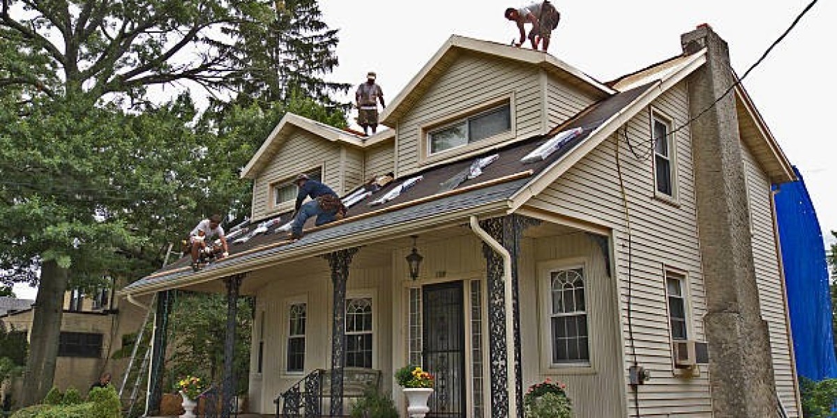 How to Choose Roof Repair Contractors: An Ultimate Guide