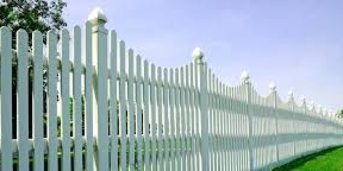 How to Choose the Right Fence Company in Crystal Lake for Your Needs