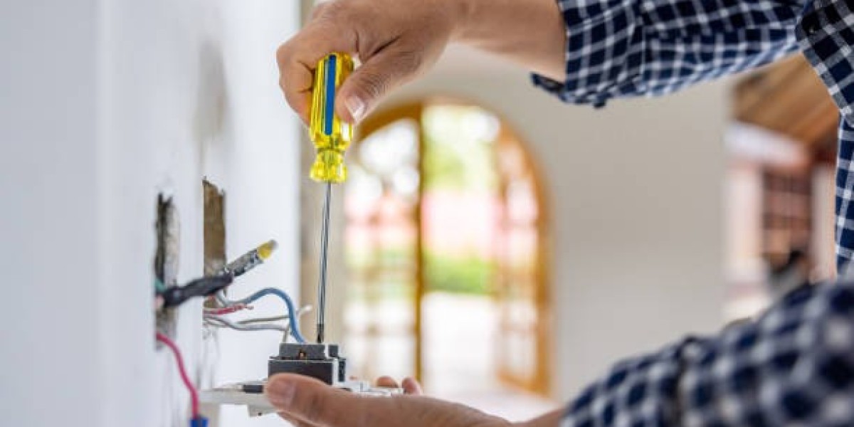 The Best Electrician in Palm Beach County for Residential & Commercial Needs